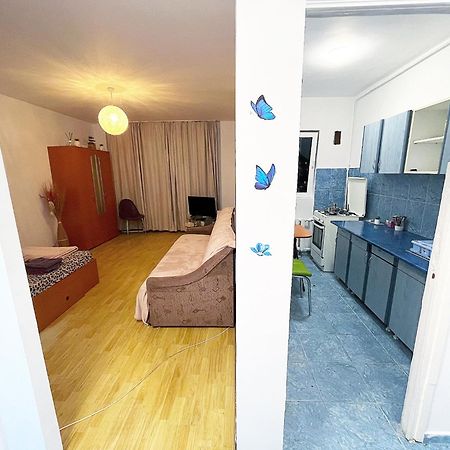 Crisand Home Bucureşti Exterior foto
